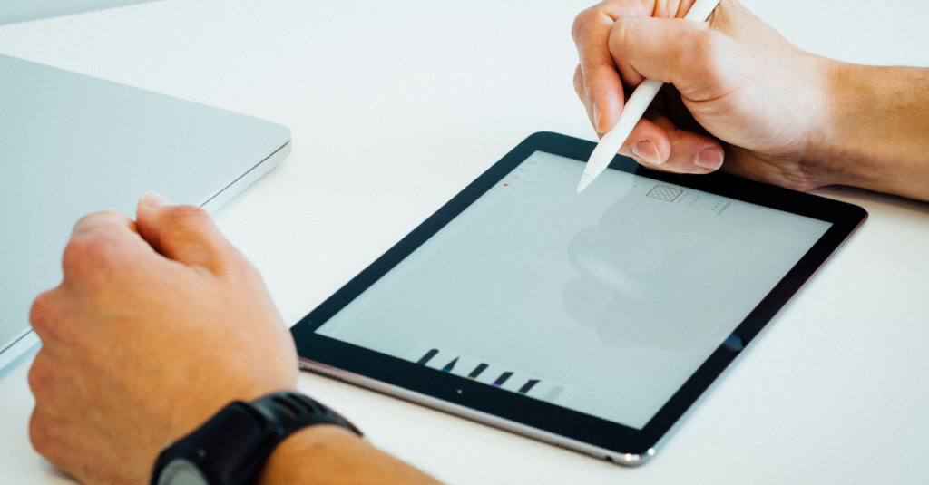 featured iamge of best drawing tablets