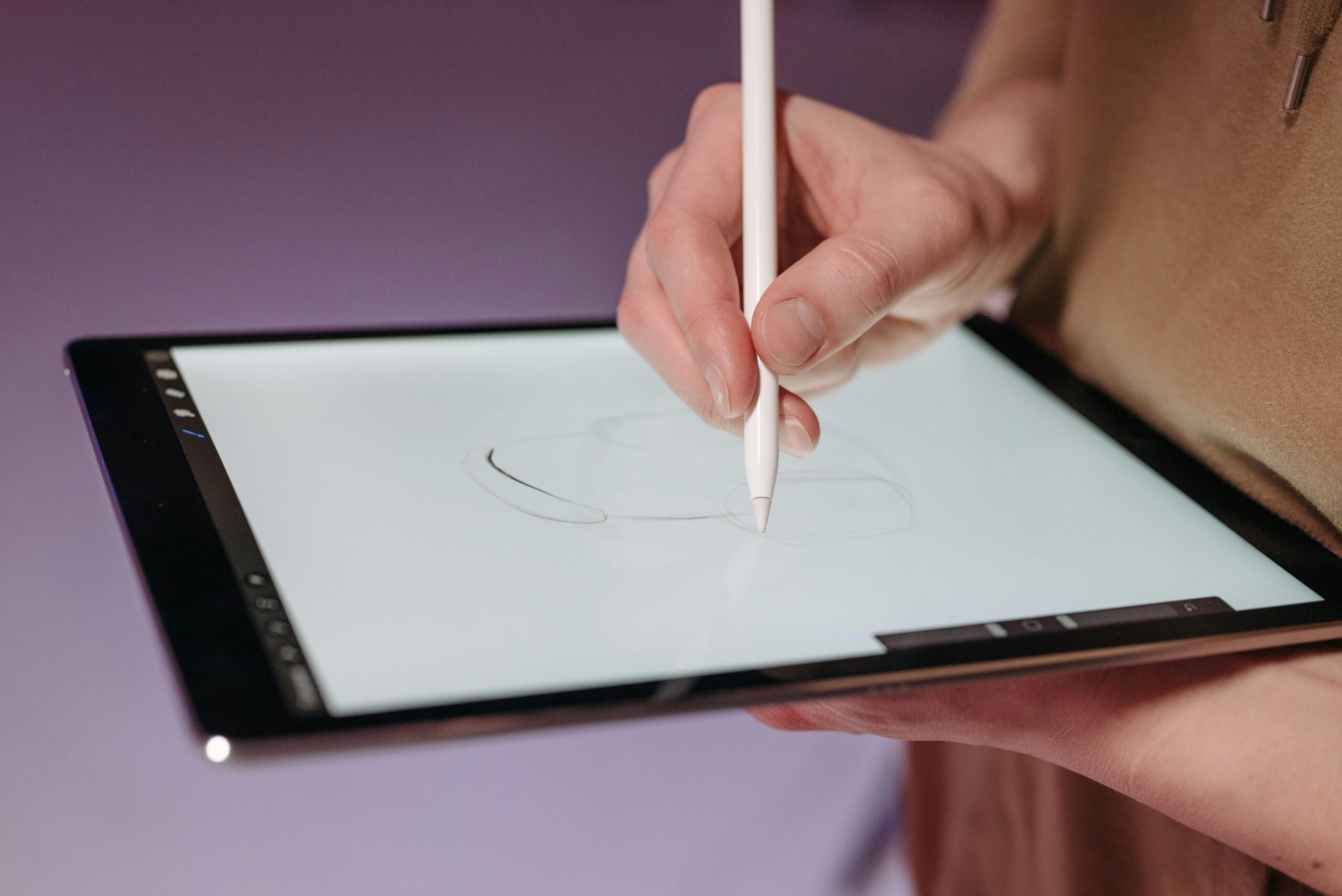 Huion Kamvas 13 best display drawing tablet beginners India 2026