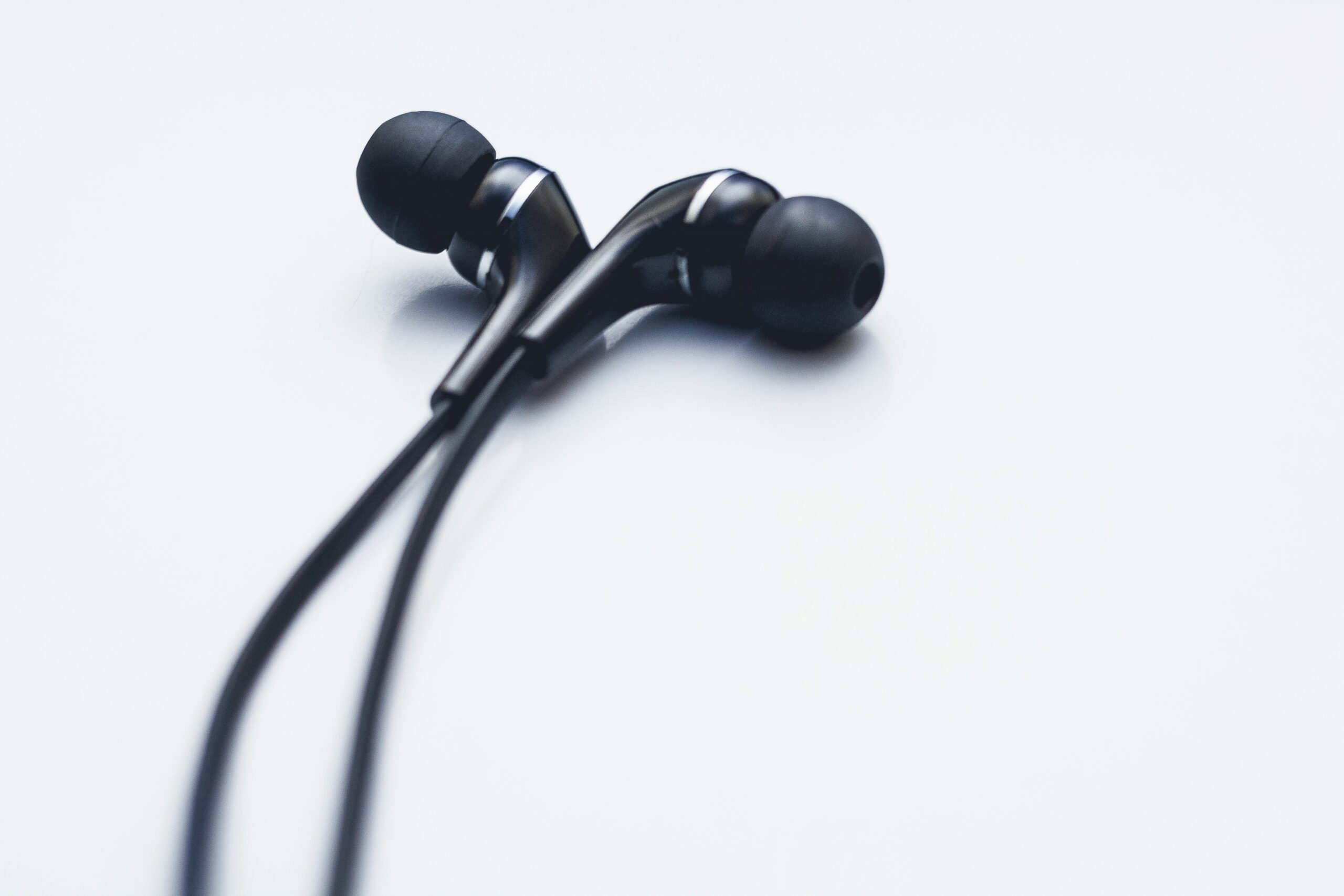 Portronics Conch 50 cheapest earphones India under 299 2026 review