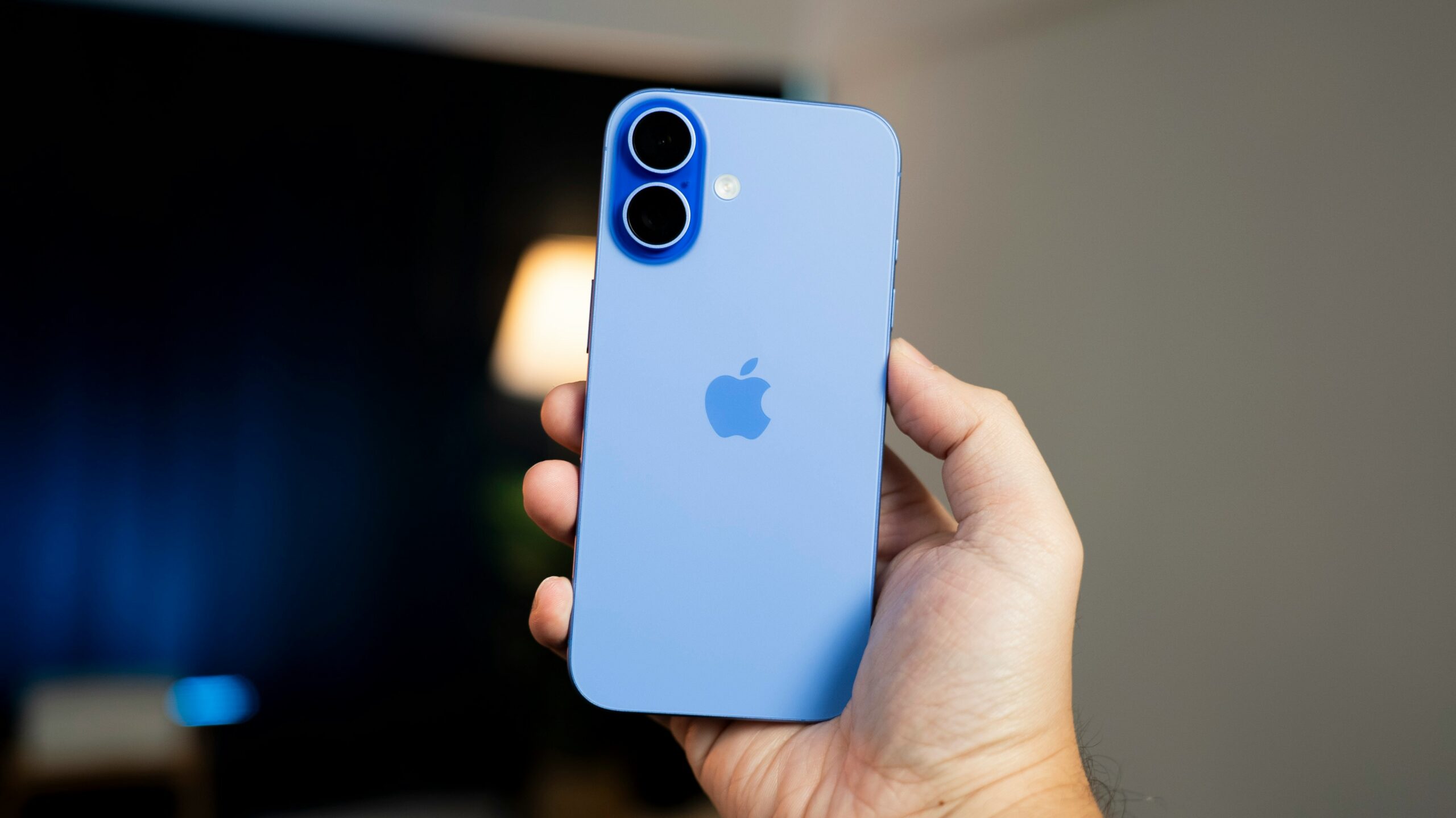 iPhone 16 Pro best smartphone camera creators India 2026 vlogging review